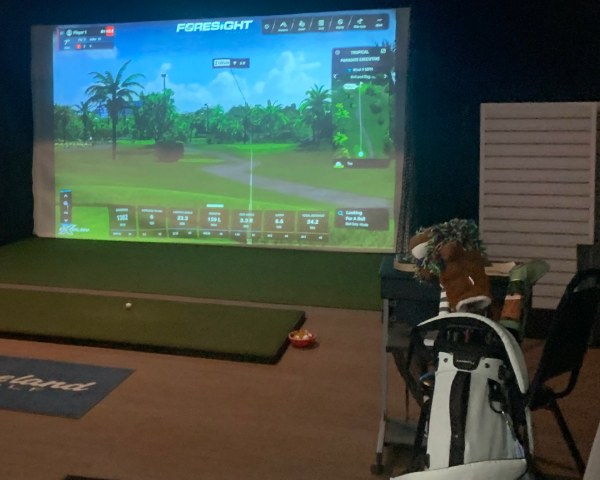 Applegate River Golf Simulator Experience