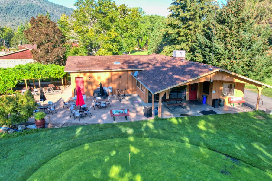 Applegate River Golf & RV Resort Clubhouse and Pro-shop